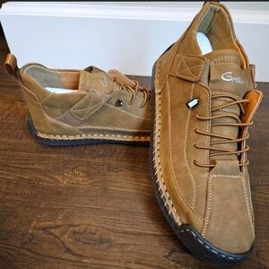 Men’s Tan Slip-On Loafers with Elastic Lacing